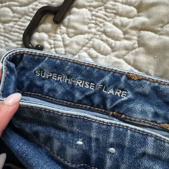 American Eagle Outfitters Super Hi-Rise Flare Jeans - Picture 4 of 5